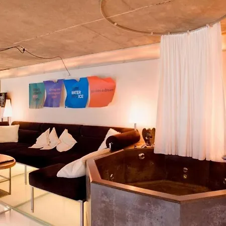 3bdr Relaxing And Spacious Apartment- If You Want To Book, Please Contact On Wh-ats-app - 0034-635-518-216 !!!! 公寓 *
